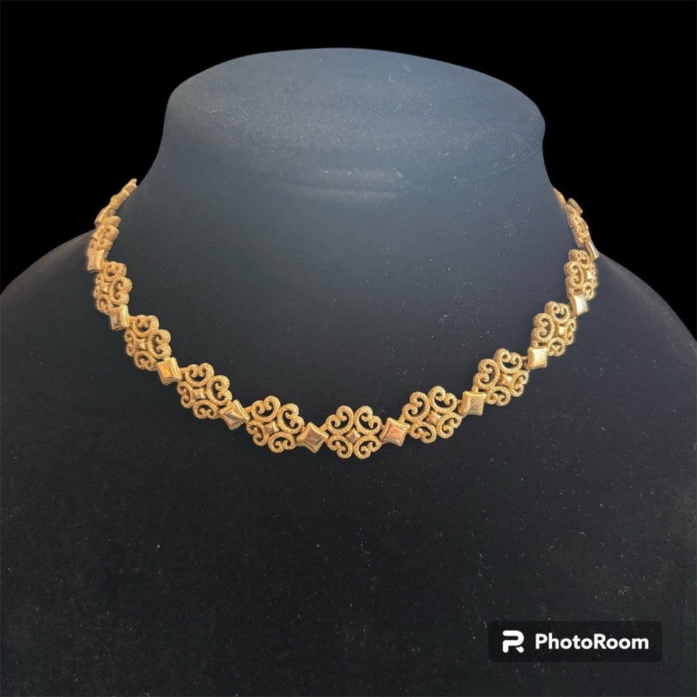 Vintage Avon Precious Pretenders Gold-Tone Ornate Choker Necklace